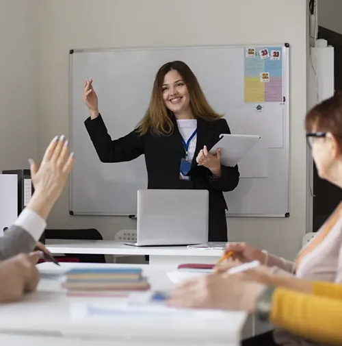 La diferencia entre saber y enseñar: Por qué los instructores internos necesitan profesionalizarse