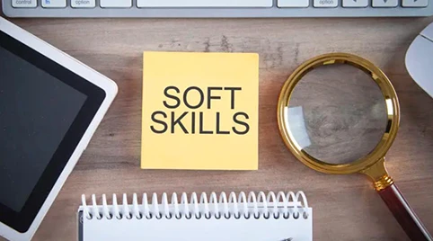¿Por qué se ha vuelto esencial el desarrollo de soft skills en el entorno corporativo?