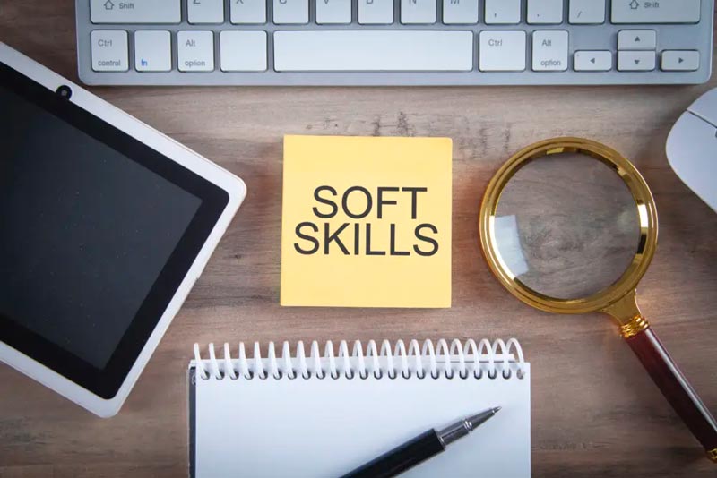 ¿Por qué se ha vuelto esencial el desarrollo de soft skills en el entorno corporativo?